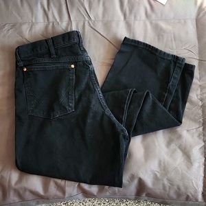 Wrangler Men's Relaxed Black Jeans